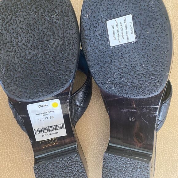 RARE Authentic Chanel Black T-Strap black platform sandals silver turn lock size - Picture 3 of 5